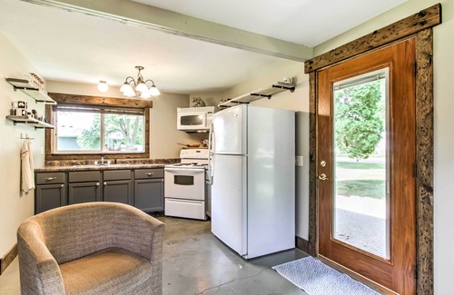 Pepin Cottage | Lake Pepin Cottage w/Patio - Walk to the Marina!