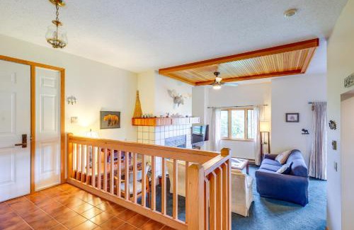 Lake Placid Apartment | Lake Placid Condo with Patio - Walk to Beach!