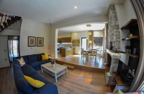 Kalivia House | Lake Plastira Lodge