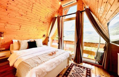 Bistrita Bargaului Ski Chalet | Lake Retreat Colibita