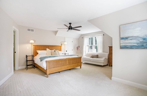 West Olive House | Lake Ridge | Hot Tub | New Listing