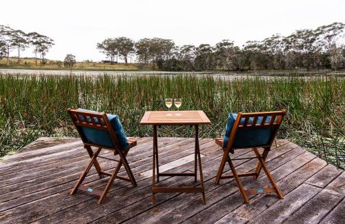 Emerald Beach Bed & Breakfast | Lake Russell Retreat