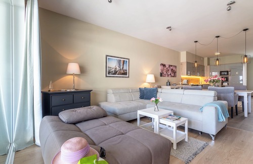 Balatonlelle Apartment | Lake Side Luxury-Steps To The Lake Lela, Balatonlelle, Hungary
