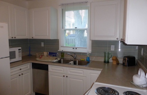 Innisfil Cottage | Lake Simcoe Waterfront Cottage-Private Dock, Renovated