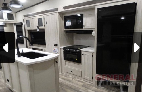New Baltimore House | Lake St Clair Waterfront Fisherman Welcome