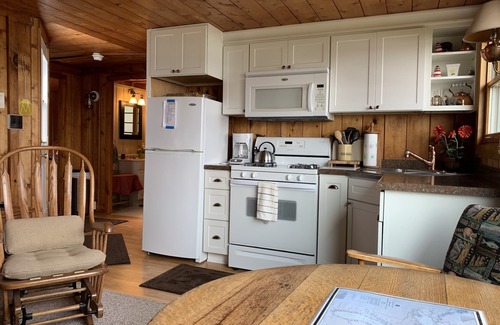 Copper Harbor Cottage | Lake Superior 2 BR Cottage In Copper Harbor Michigan