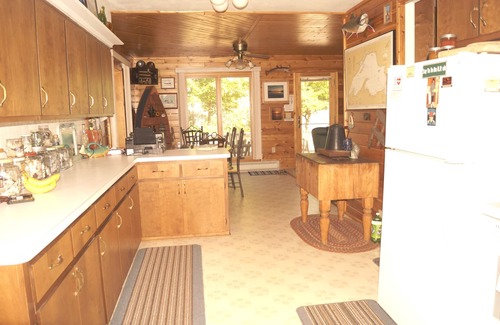 Eagle River House | Lake Superior Beach Live!