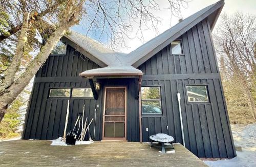 Grand Marais House | Lake Superior Retreat Private Wooded Haven with Panoramic Views