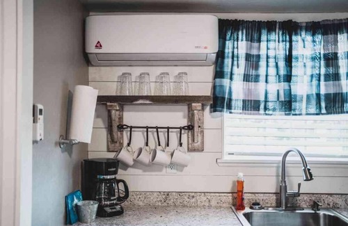 Mead Apartment | Lake Texoma Room with Kitchenette