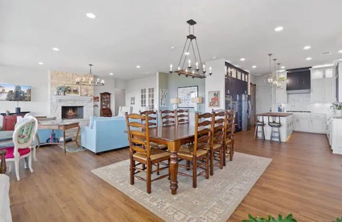 Spicewood Villa | Lake Travis Hilltop Retreat Panoramic Lake Views