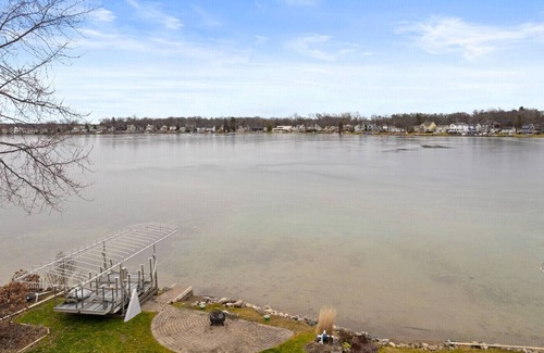 Commerce Township House | Lake House