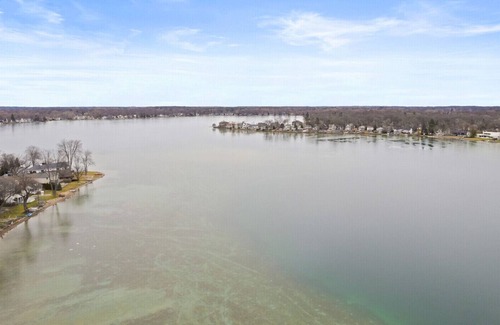 Commerce Township House | Lake House