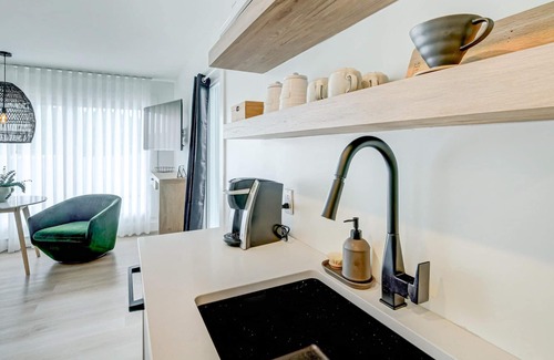 Sainte-Agathe-des-Monts Condo | Lake view, central from activities - LOFT 4