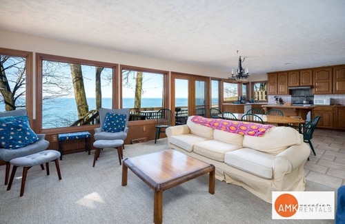 Port Sheldon House | Lake View Beach Home - Private Beach Access