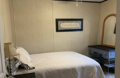 Texanna House | Lake view cabin on lake Eufaula located at Porum Landing