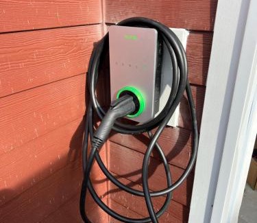 Fort Erie House | Lake view cottage with three ensuites and elevator