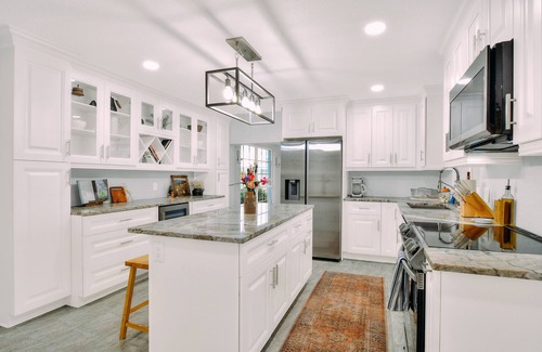 Winter Haven House | Lake View, Game Room, 10 minutes to Legoland - Perfect for Large Families!