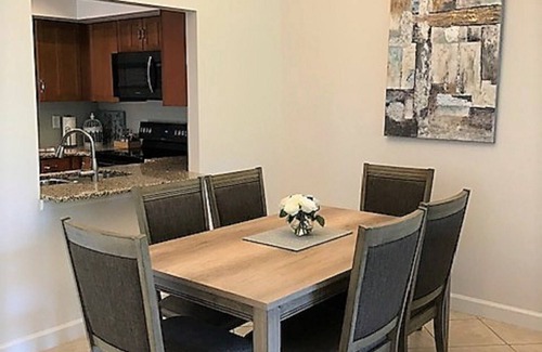 Sarasota House | Lake View/Heated Pool/Close to Siesta Key Beaches!