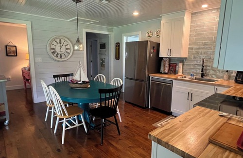 Canyon Lake Cabin | Lake View house with park like yard. New cowboy pool to beat the heat !