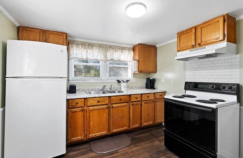 Waterloo Apartment | Lake View in Waterloonn