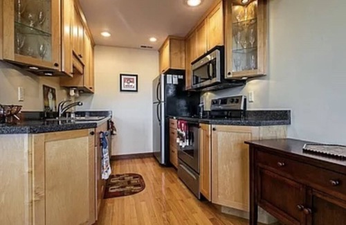 The Galena Territory House | Lake view, newly renovated home