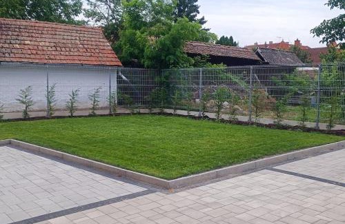 Hajduszoboszlo Apartment | Lake View Penthouse