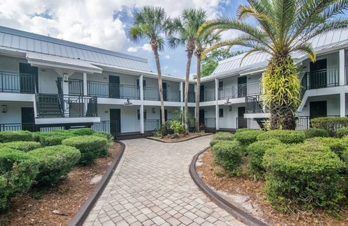 Wesley Chapel Condo | Lake View Resort Condo (2/2) on Golf Course