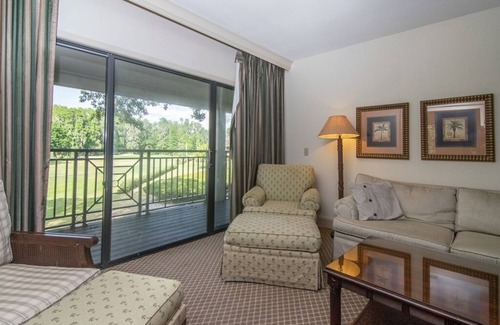 Wesley Chapel Condo | Lake View Resort Condo (2/2) on Golf Course