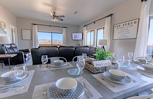 Greenehaven House | Lake View Retreat: Close to Marinas & Page, Arizona