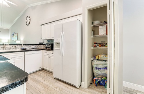 Estero Condo | Lake View & Screened Balcony: Estero Getaway!