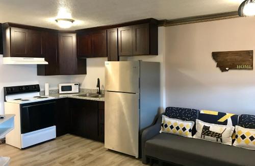 West Yellowstone Hotel | Lake View Suites