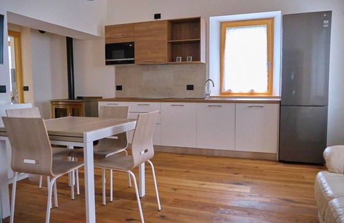 Auronzo di Cadore Apartment | Lake view two-room apartment