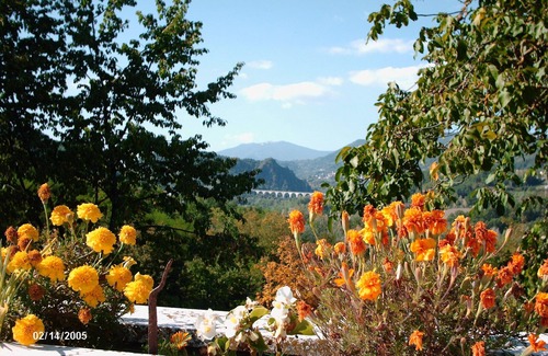 Camporgiano House | Lake view villa in Garfagnana Tuscany Lucca