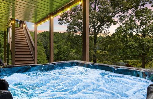 Morganton House | Lake Views Hot Tub Fire Pit 6bed