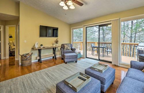 Arrow Point House | Lake Views Table Rock Lake Retreat with Fenced Yard