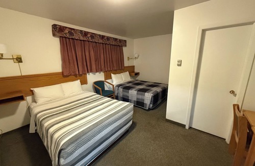 Kenora Hotel | Lake-Vu Motel
