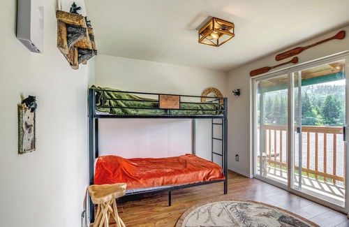 West Hills House | Lake William Symington Getaway w/Hot Tub & Dock!