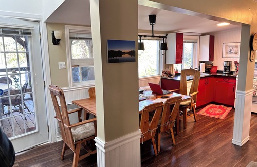 Petit-Lac-Long Cottage | Lakefront chalet in the heart of the Laurentides. Within 1 hour of Montreal!