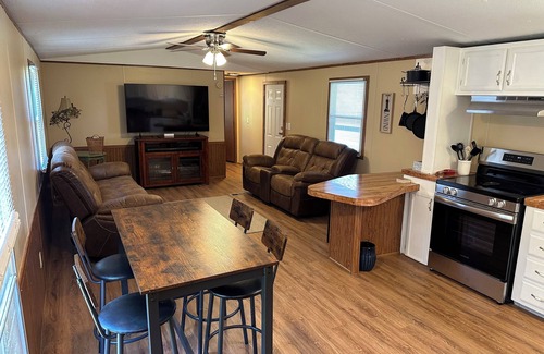 Sevierville House | Lakefront! 2 bed, 2 bath with Private Dock