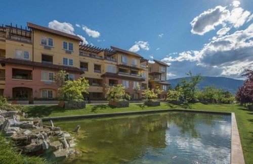 Okanagan-Similkameen House | Lakefront 2bedroom+den