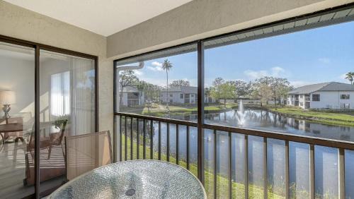South Bradenton House | Lakefront 2BR condo near IMG - Pool, Pickleball, Tennis