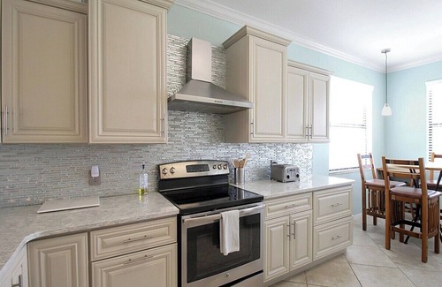 Bradenton Condo | Lakefront 3rd floor condo at River Strand Golf and Country Club - Fairway to Paradise