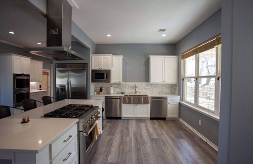 Burnet House | Lakefront 6BR Retreat w Dock & Game Room