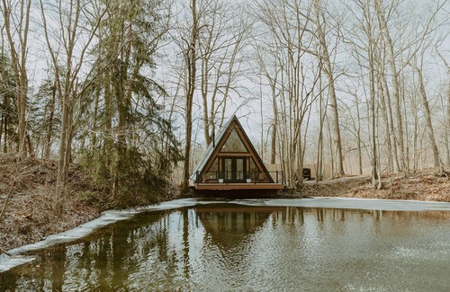 Navarre Cabin | Lakefront A-Frame Cabin - Fireplace, Kayaks, Soaking Tub, Romantic Retreat