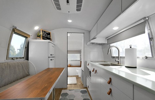 Fairfield Beach House | Lakefront Airstream Retreat with Boat Dock at Buckeye Lake