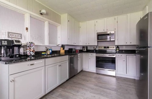 Durhamville House | Lakefront beauty near Sylvan Beach w/Kayaks