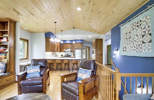 Brainerd Cabin | Lakefront Brainerd Escape w/Games: Dogs Allowed!