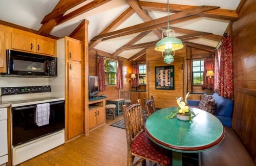 Seminole Cabin | ⛵️Lakefront Cabin 10min toBEACH/Dogs 🐶OK/Kayak/#409