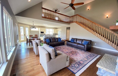Bella Vista House | Lakefront Cabin, Bella Vista Lake Rayburn Dock, MTB and family friendly