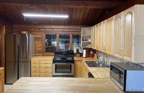 Amanda Park House | Lakefront Cabin Inside Olympic National Park